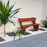 Casa Com Piscina E 3 Suites